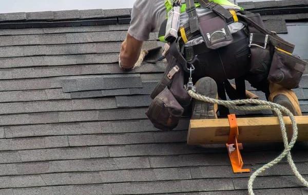 How to Maintain Your Roof with the Help of a Houston Contractor